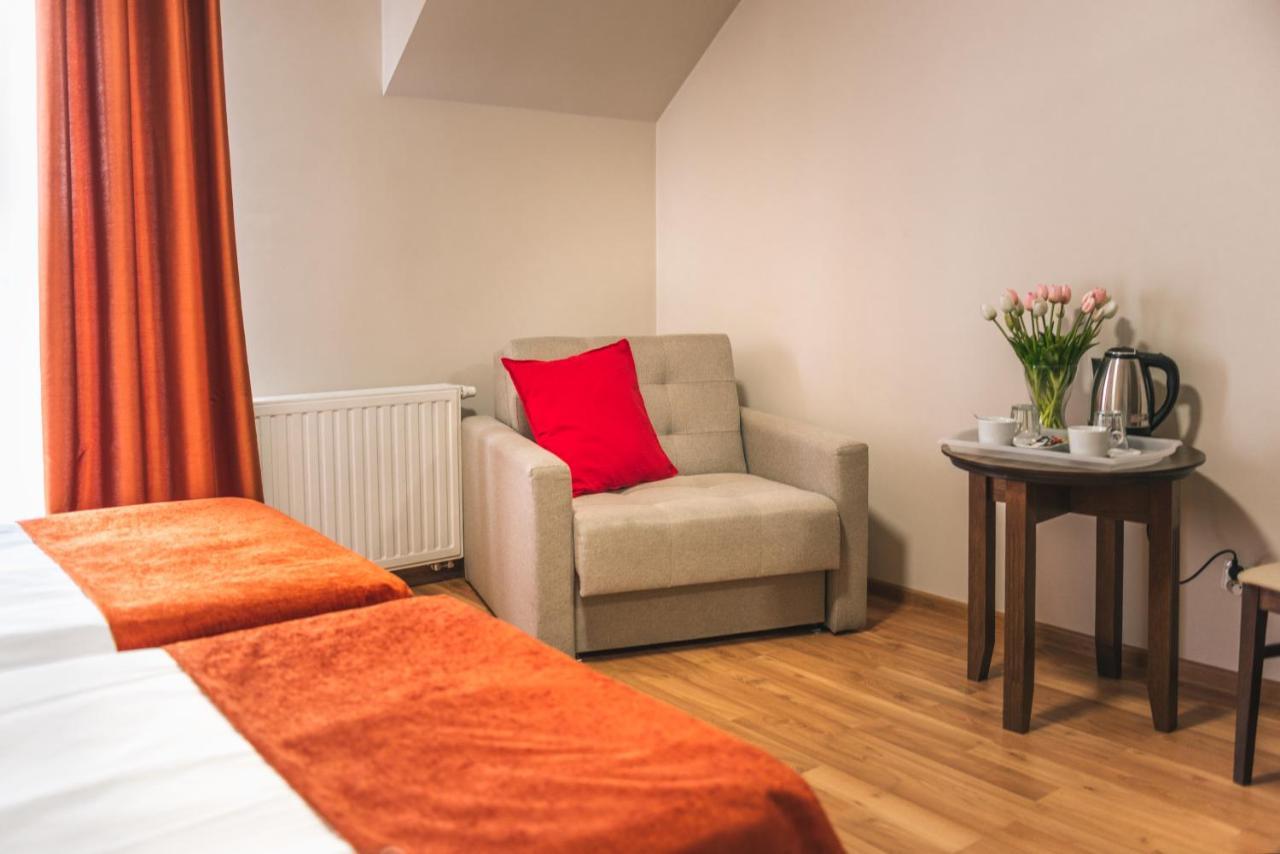 Hotel Airpark 2*