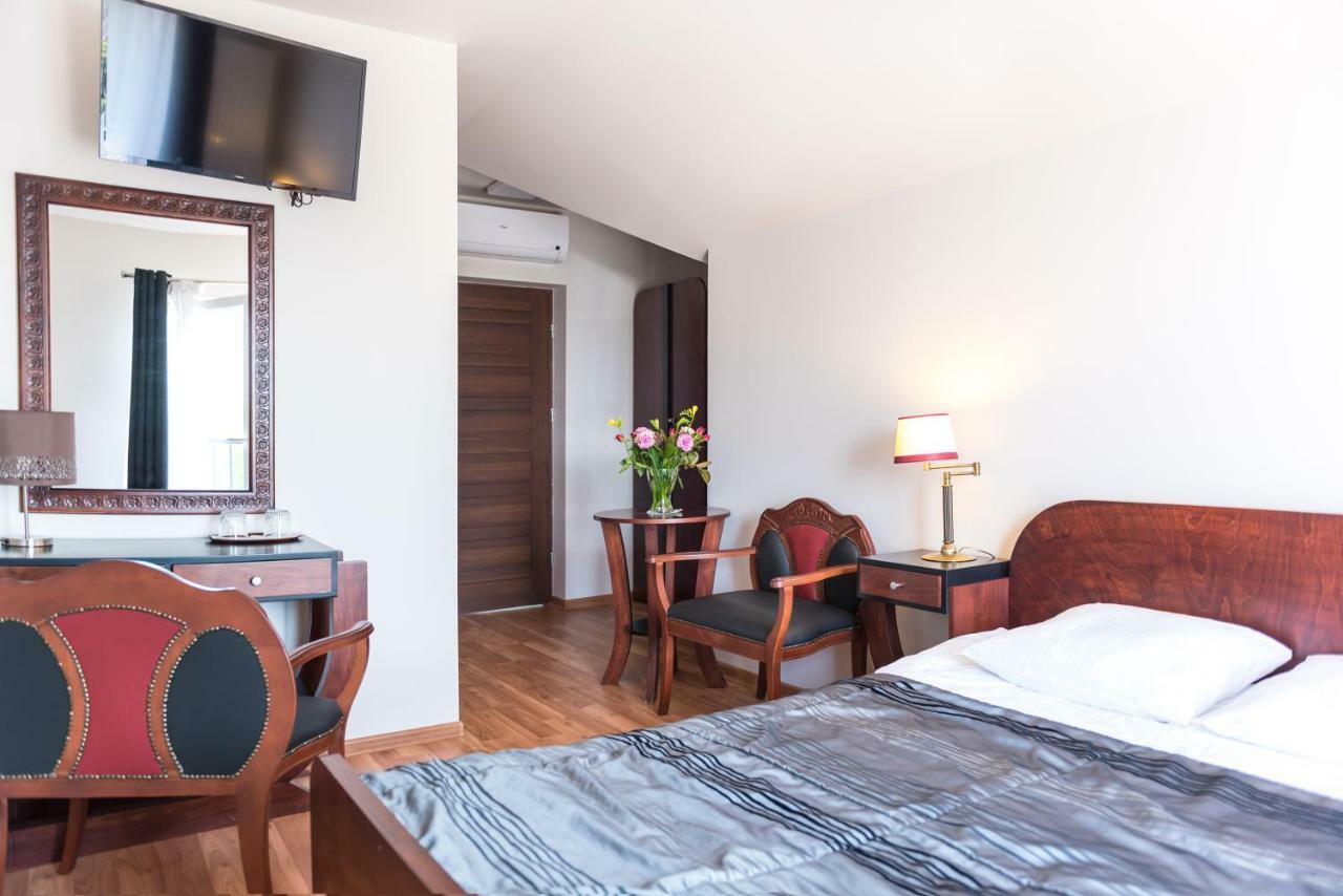 Hotel Airpark 2*